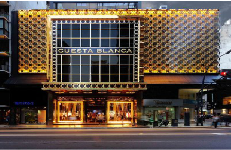 清流门头设计与商业空间的纽带。